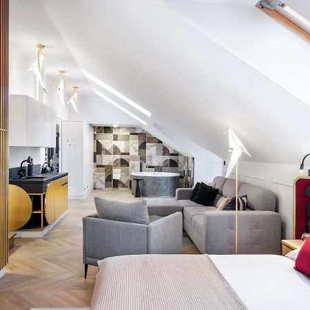 Golden Queen Deluxe Jacuzzi Apartments - Old Town Cracovie Extérieur photo