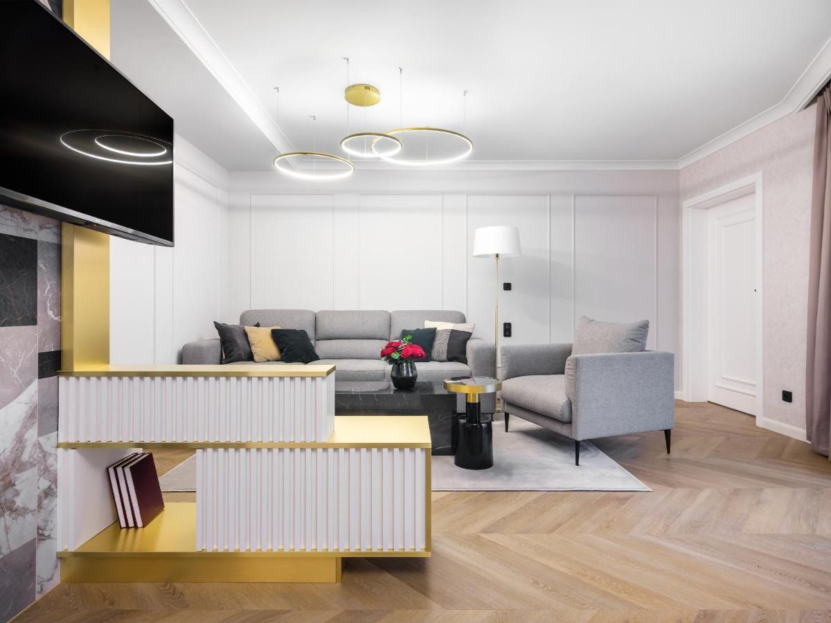Golden Queen Deluxe Jacuzzi Apartments - Old Town Cracovie Extérieur photo