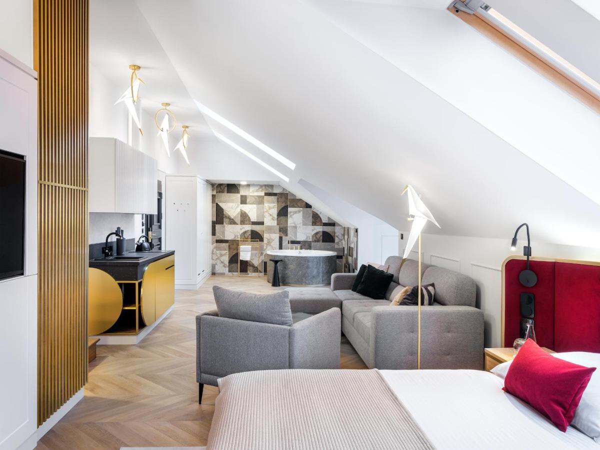 Golden Queen Deluxe Jacuzzi Apartments - Old Town Cracovie Extérieur photo