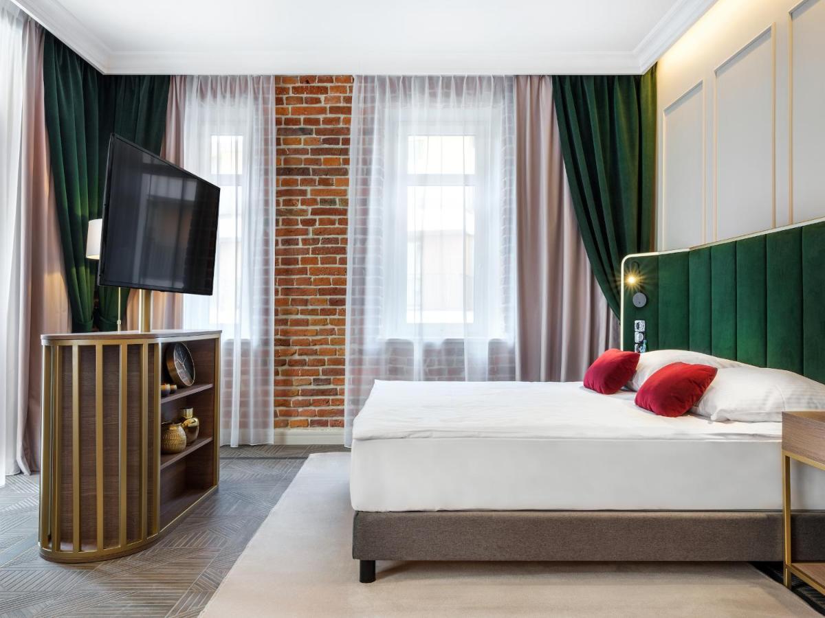 Golden Queen Deluxe Jacuzzi Apartments - Old Town Cracovie Extérieur photo